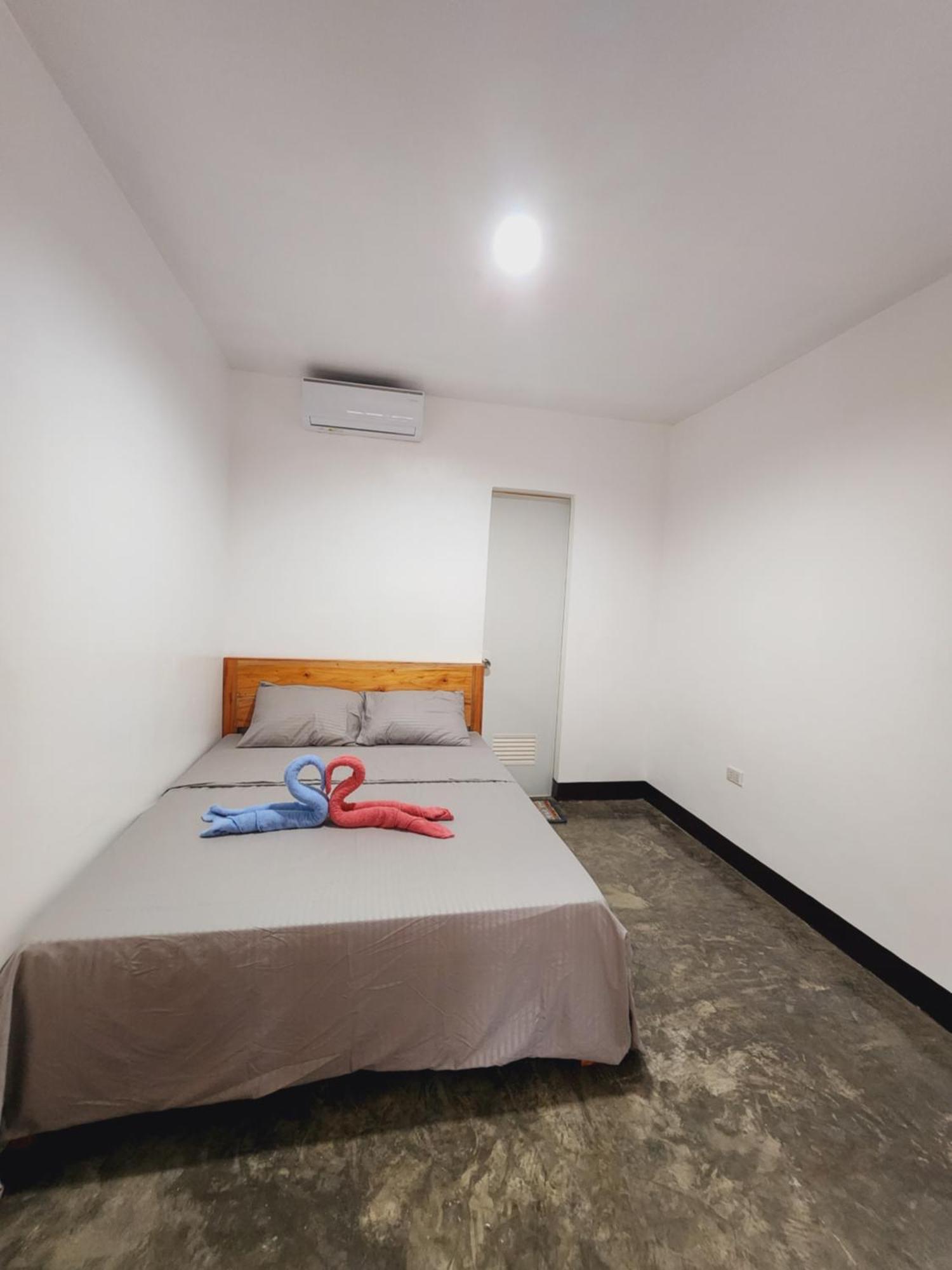 Hyd Hostel Moalboal Dış mekan fotoğraf